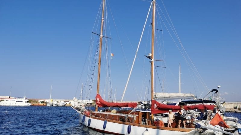Helena 1913 is an 18 meters ketch built in 1913. The Helena 1913 Association has restored this ship and offers its members to sail on this old rig.  In 2023 Helena 1913 will cruise through Western Mediterranean. Discover the program under our website www.helena.ch (from November 2022). 
Welcome aboard!