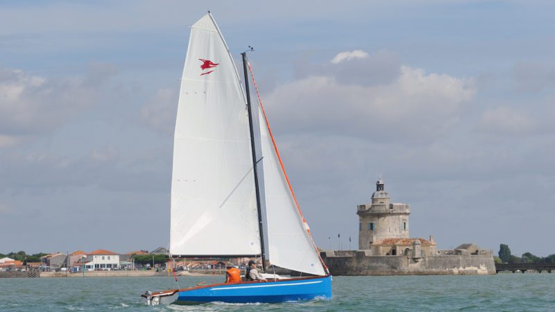 PRODESIGN 3D vous propose une gamme de bateaux uniques. De la promenade en famille à la régate haut niveau. Des unités de grande qualité de finition et hautes performances. Nous sommes à l’écoute du client et proposons des personnalisations et options pour chaque bateau.