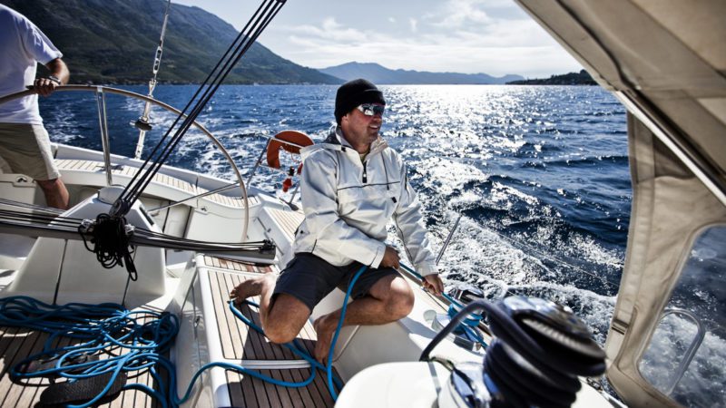Wind In Sails is a family adventure born from a passion for the sea and the wind. Yves and Nathan (father and son) offer the first Swiss platform where you can: Train (by videoconference), Sail and rent sailboats, exclusively with sailing professionals.
