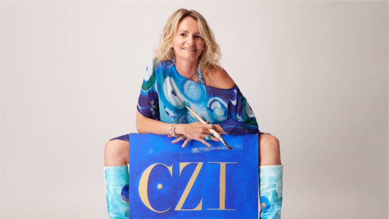 When Art meets Fashion. Born on the shores of Geneva Lake, CZI is an independent family brand created in 2022 by Self-taught artist Sandra Czich and her two sons. Using prints reproduced from Sandra’s paintings, CZI takes us into the heart of the Artist’s universe as an invitation to an artistic nomadic experience giving life to the artworks. Made in France and Switzerland.  – ©CZI, the Art of Skin