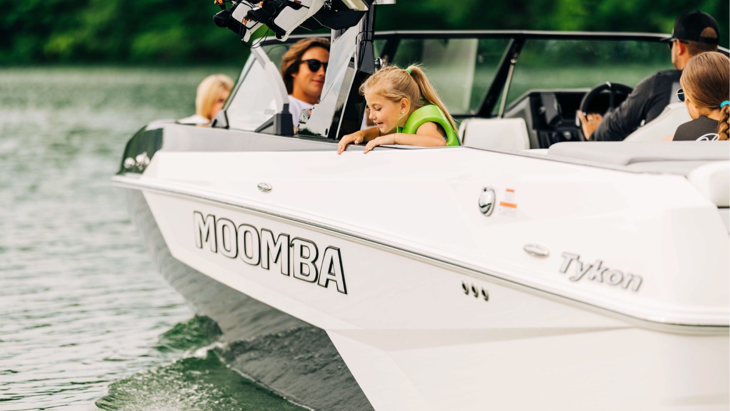 das brandneue Moomba Modell wird in Genf zum ersten Mal auf einer Schweizer Bootsmesse ausgestellt