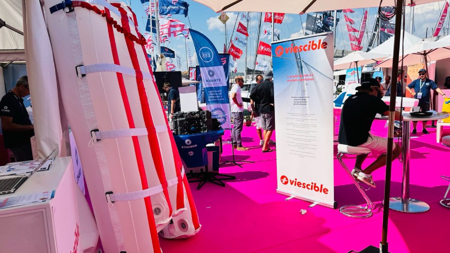 Stand Viescible au Salon Nautique de Cannes 2023.